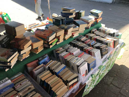 Bücherflohmarkt