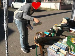 Bücherflohmarkt 2025