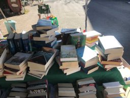Bücherflohmarkt 2025