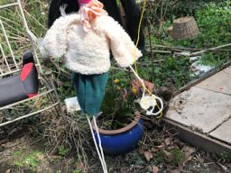 Marionettenbauen April 2026